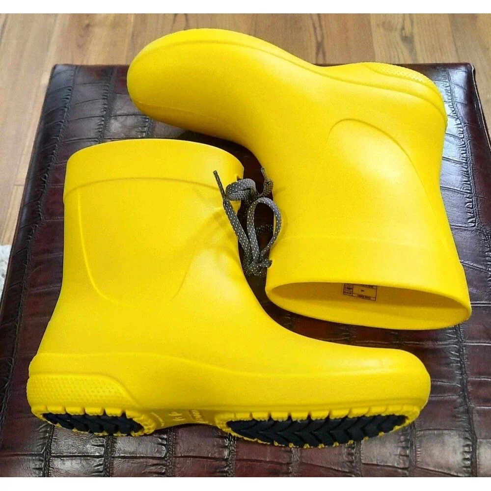 Crocs Freesail Shorty Rain Boot Yellow Waterproof 203851 Women Sz 5 W5 /Kid 3 J3